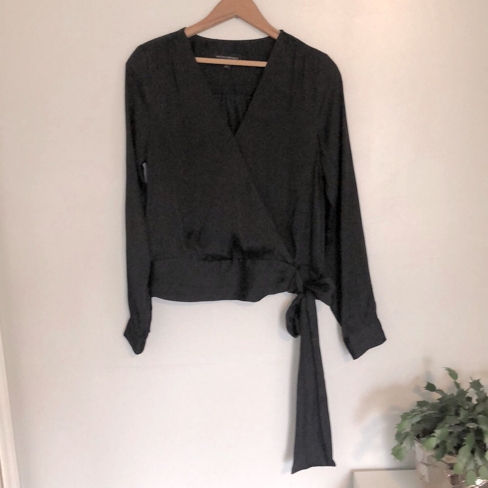 🖤Banana Republic Faux Wrap with Sash Top Sz S